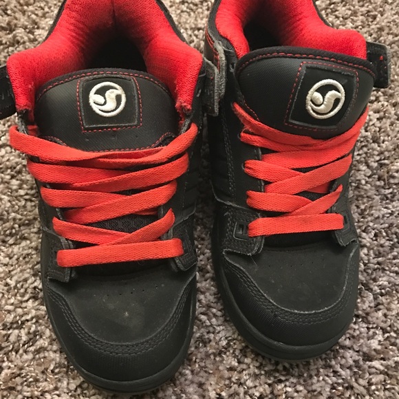 dvs shoes with stash pocket